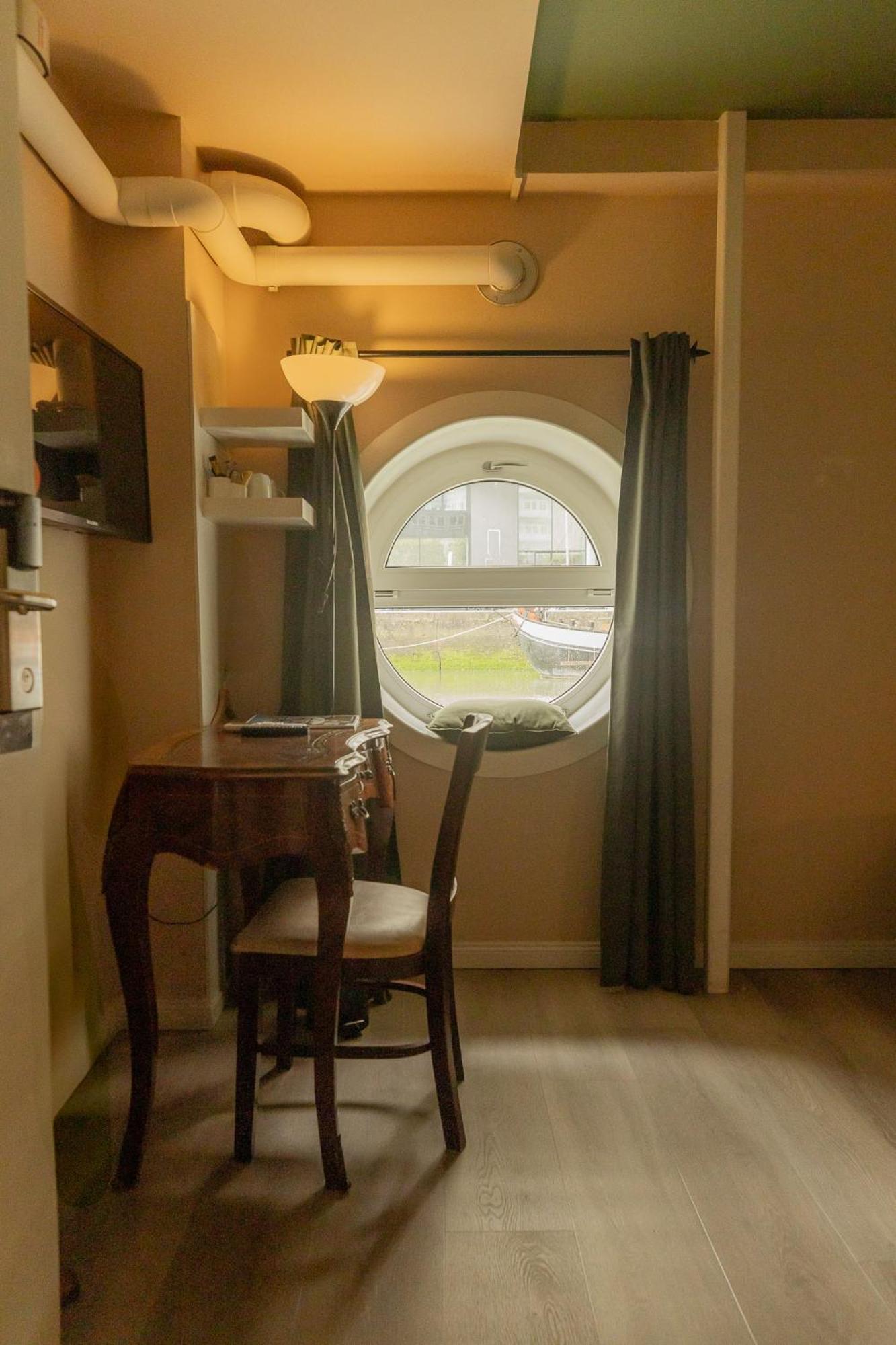 H2OTEL Rotterdam Eksteriør bilde
